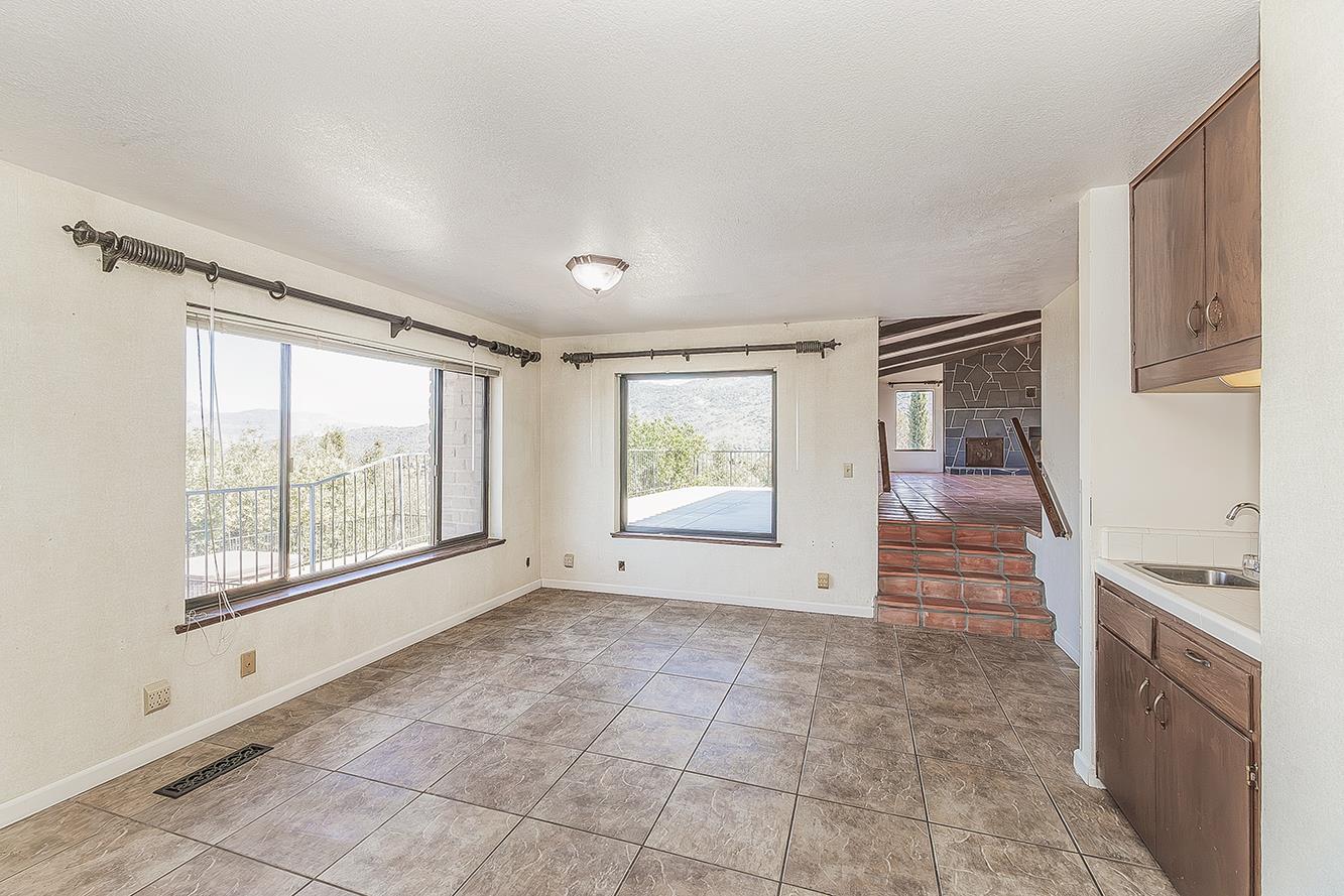 35085 Auberry (Comstock) Rd, Auberry, CA 93602