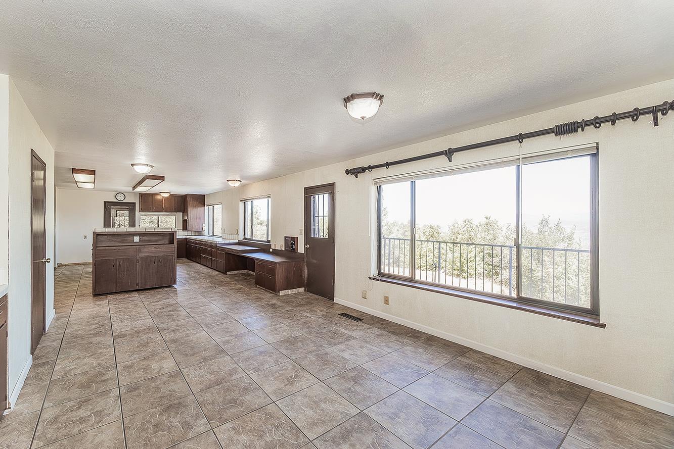 35085 Auberry (Comstock) Rd, Auberry, CA 93602