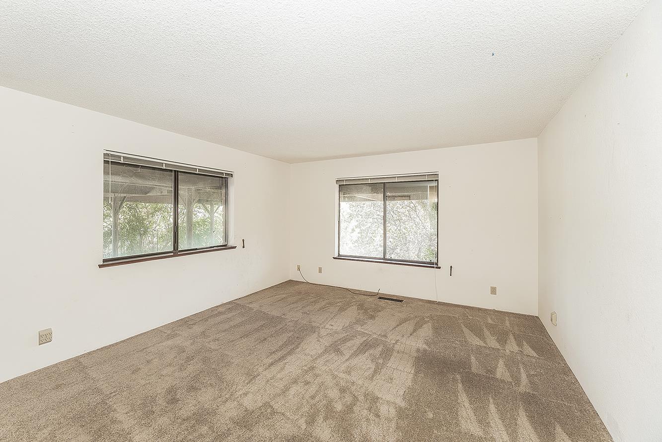 35085 Auberry (Comstock) Rd, Auberry, CA 93602