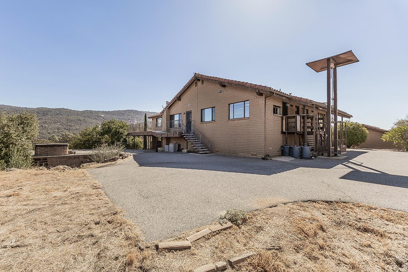 35085 Auberry (Comstock) Rd, Auberry, CA 93602