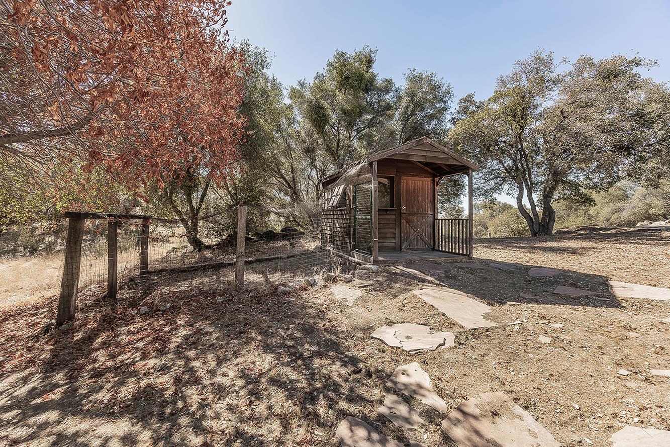 35085 Auberry (Comstock) Rd, Auberry, CA 93602