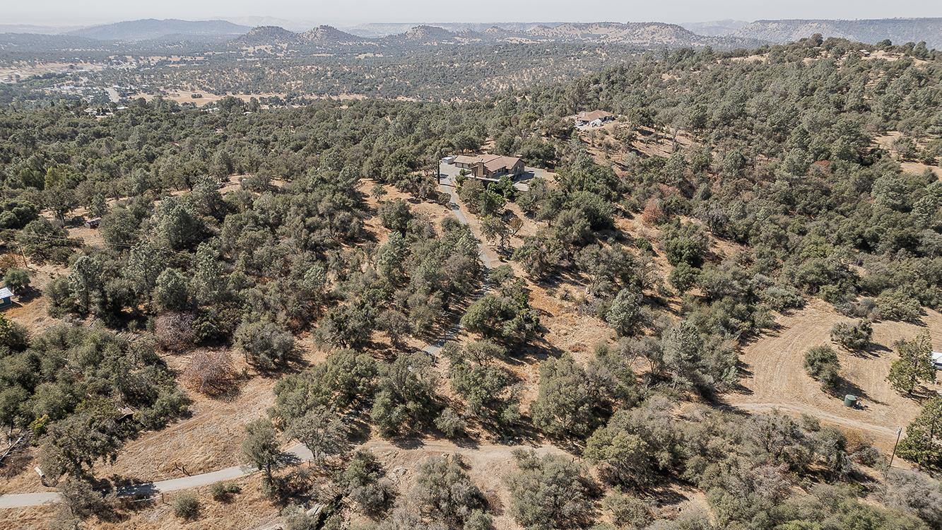 35085 Auberry (Comstock) Rd, Auberry, CA 93602
