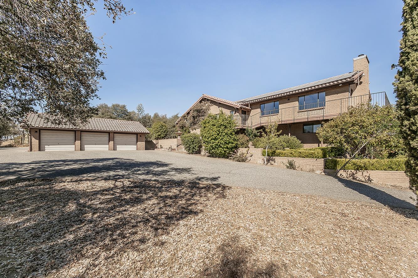 35085 Auberry (Comstock) Rd, Auberry, CA 93602