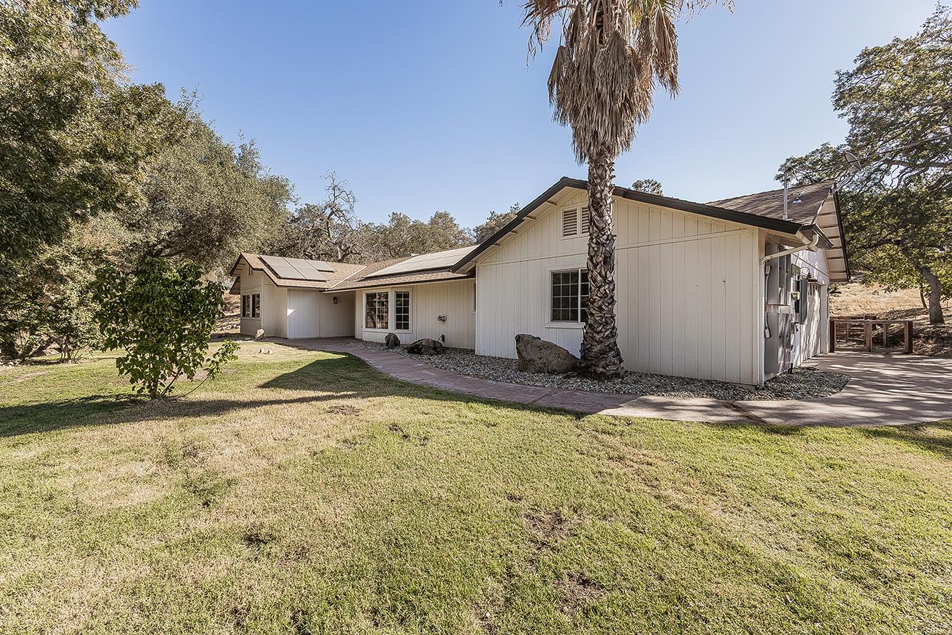 30852 Auberry Rd, Auberry, CA 93602