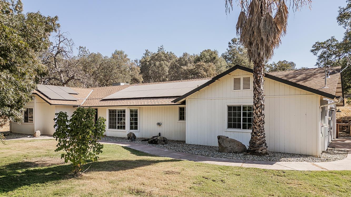 30852 Auberry Rd, Auberry, CA 93602