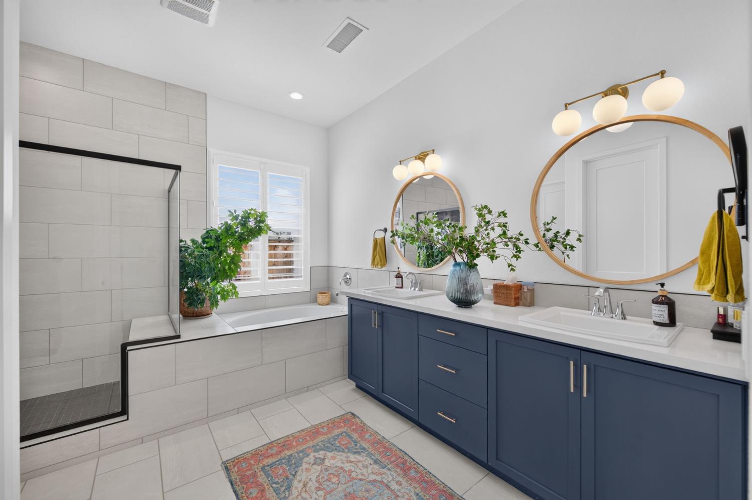 4146 Blackfish Rd, Madera, CA 93636