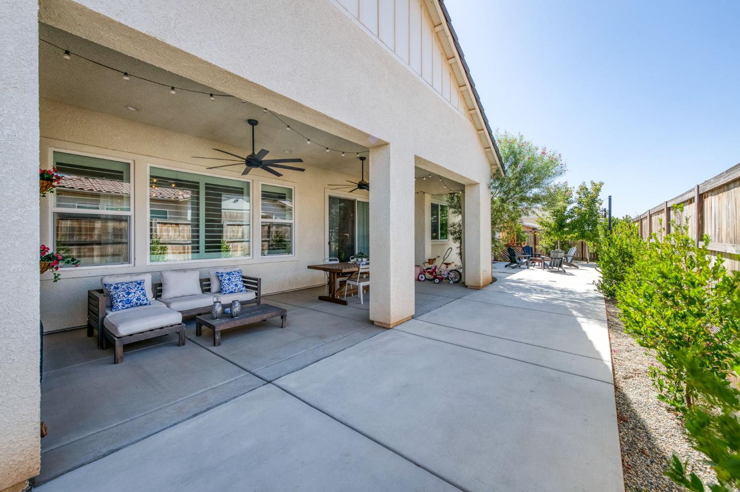 4146 Blackfish Rd, Madera, CA 93636