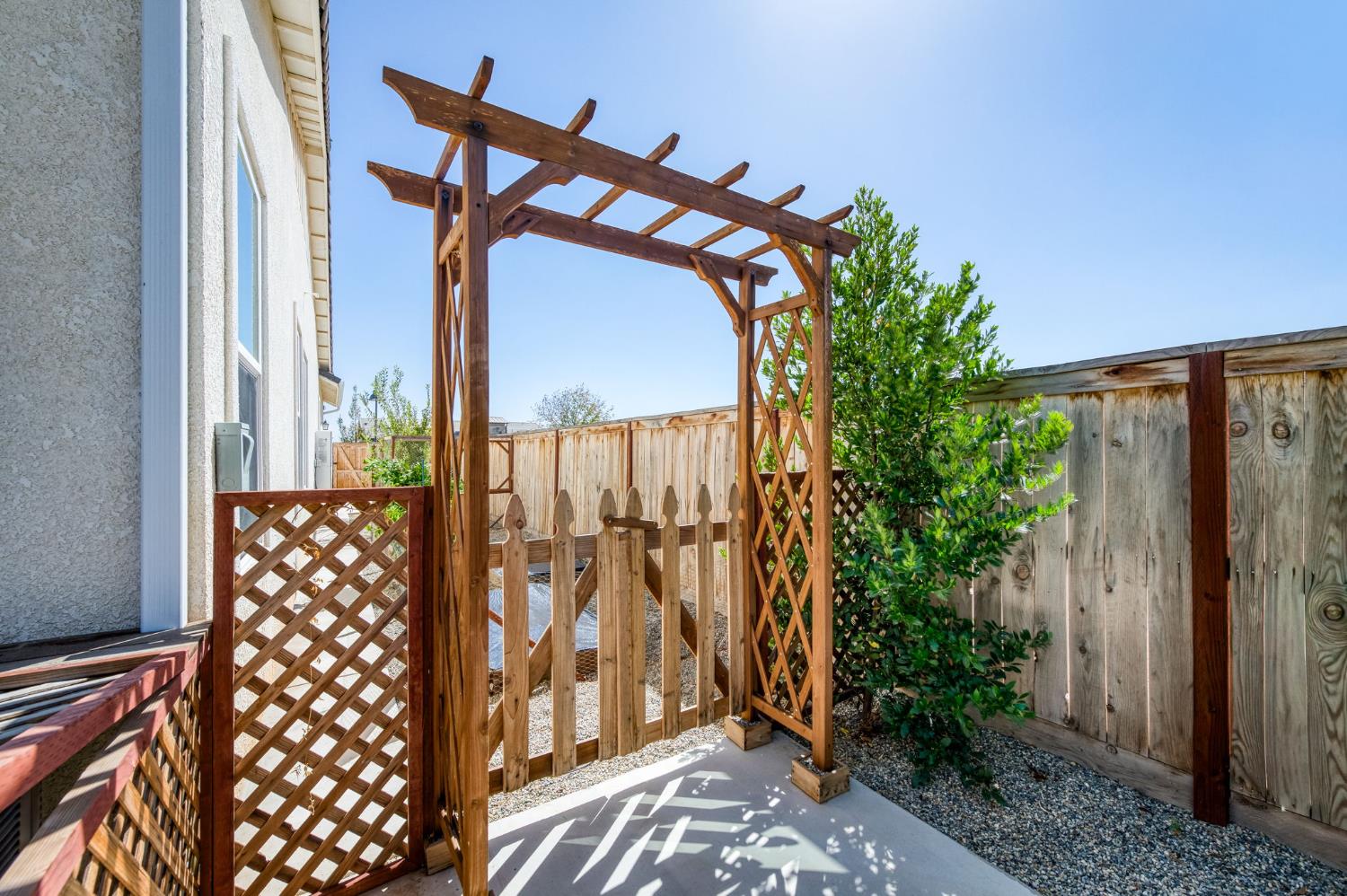 4146 Blackfish Rd, Madera, CA 93636