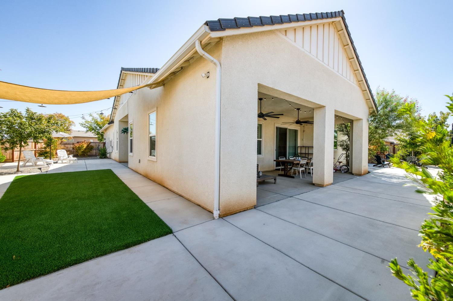 4146 Blackfish Rd, Madera, CA 93636