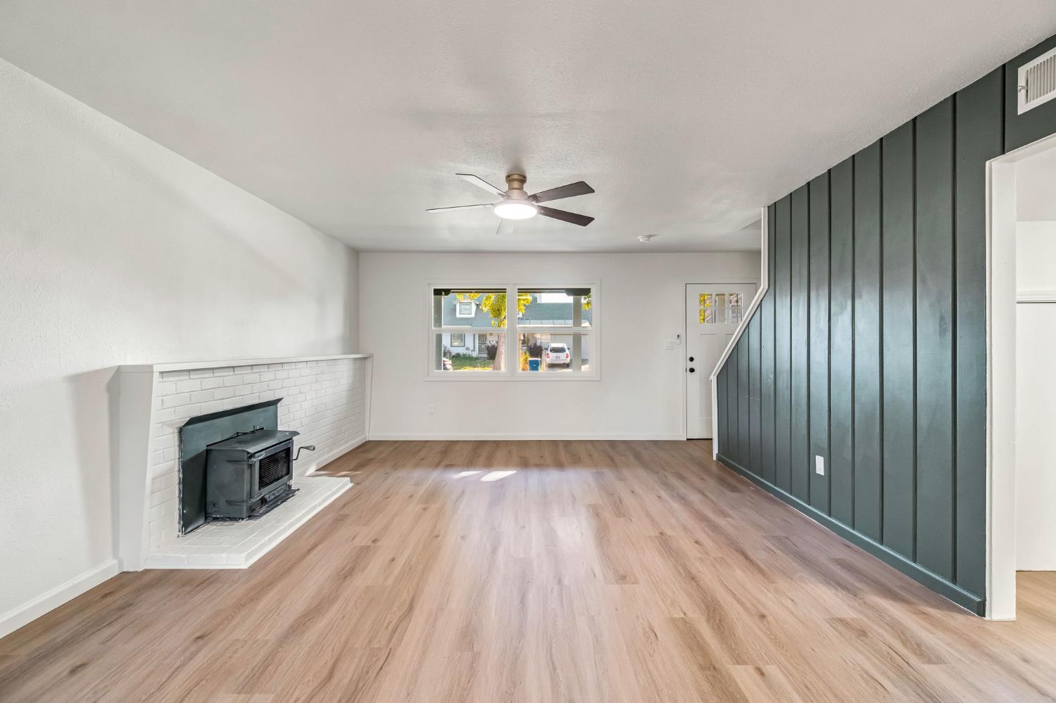 4835 N Diana St, Fresno, CA 93726