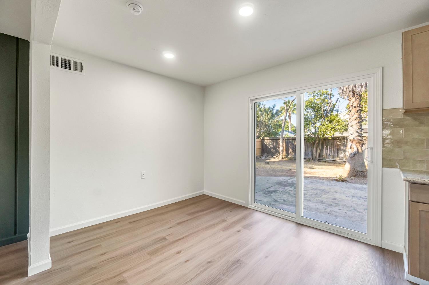 4835 N Diana St, Fresno, CA 93726