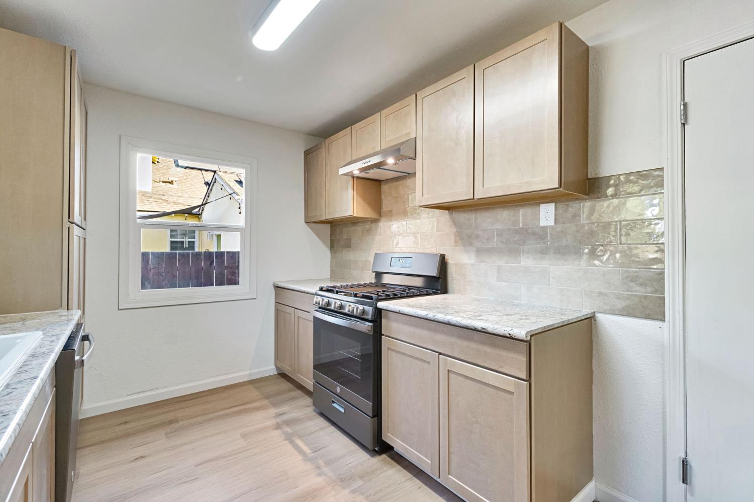4835 N Diana St, Fresno, CA 93726