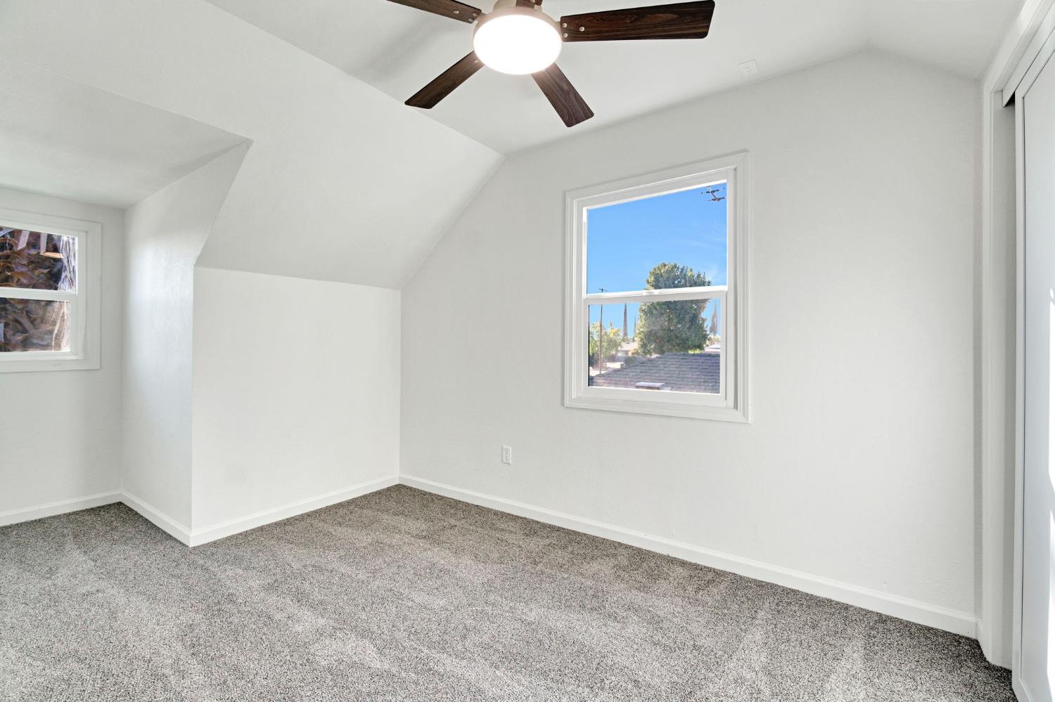 4835 N Diana St, Fresno, CA 93726