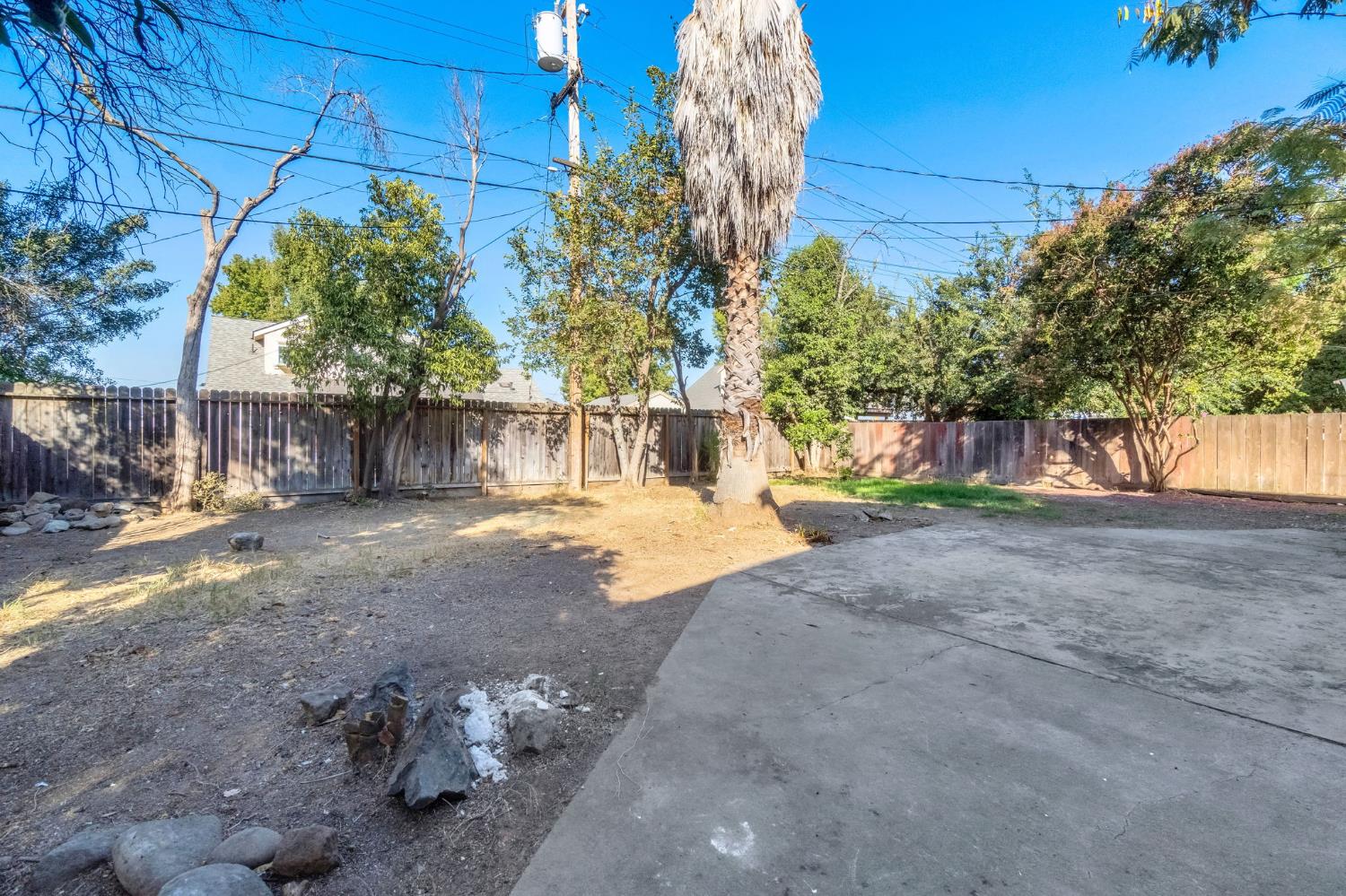 4835 N Diana St, Fresno, CA 93726