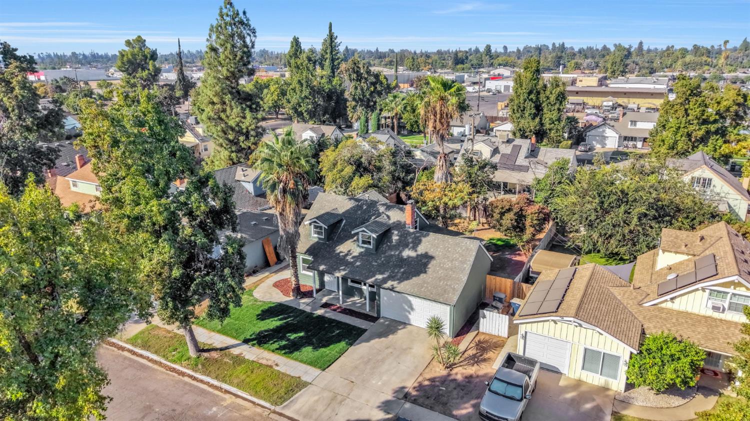 4835 N Diana St, Fresno, CA 93726