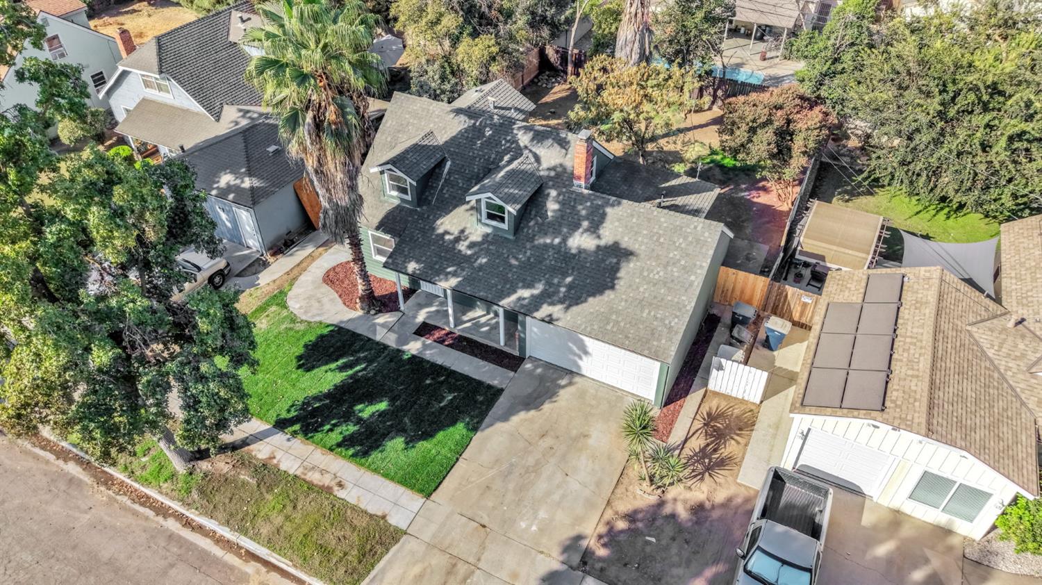 4835 N Diana St, Fresno, CA 93726