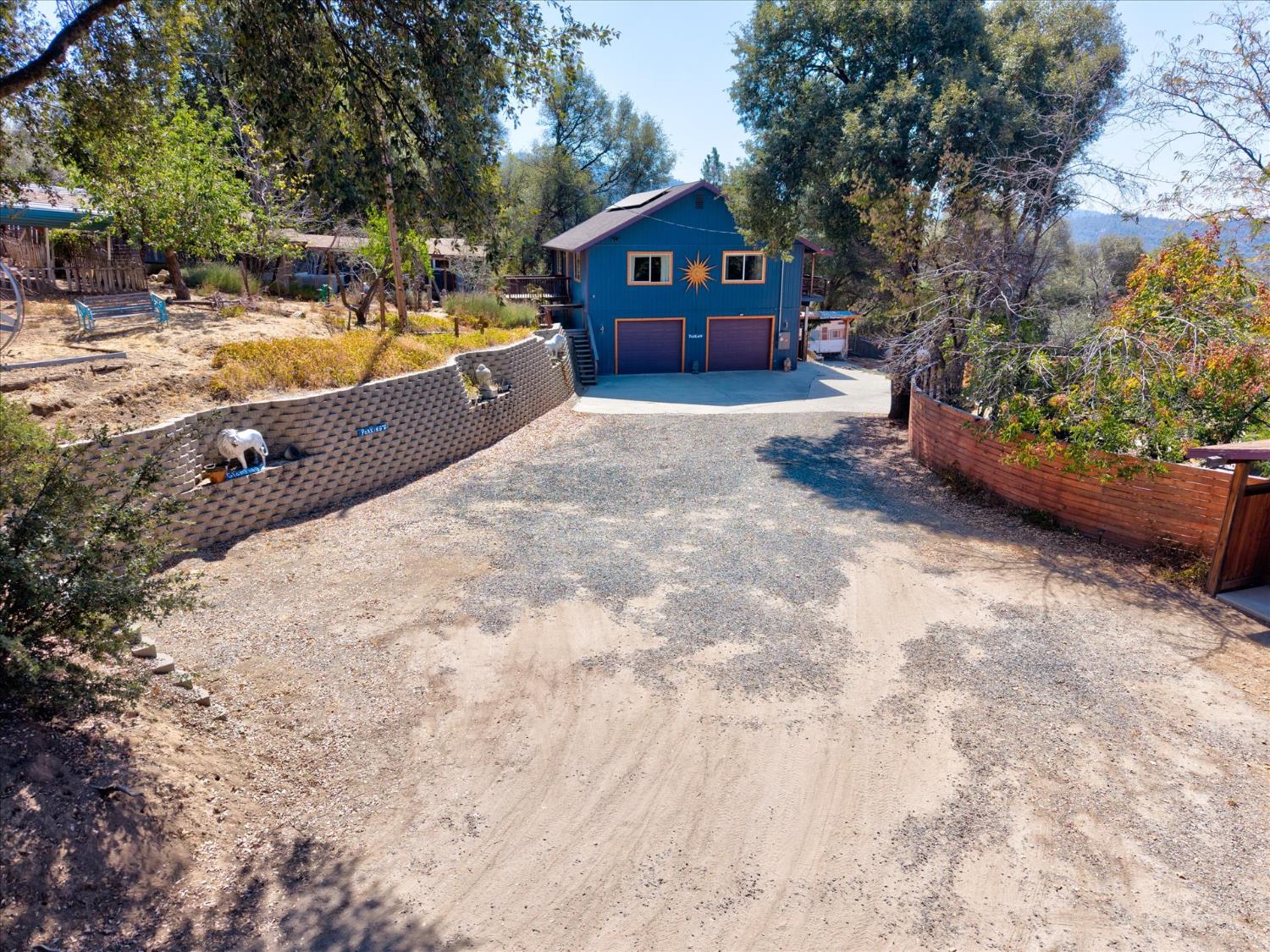 51571 Coyote Ridge Rd, Oakhurst, CA 93644