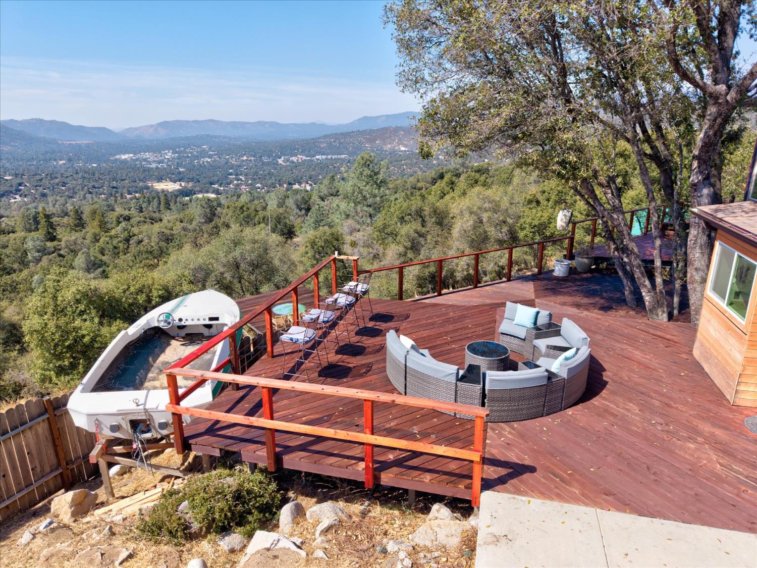 51571 Coyote Ridge Rd, Oakhurst, CA 93644