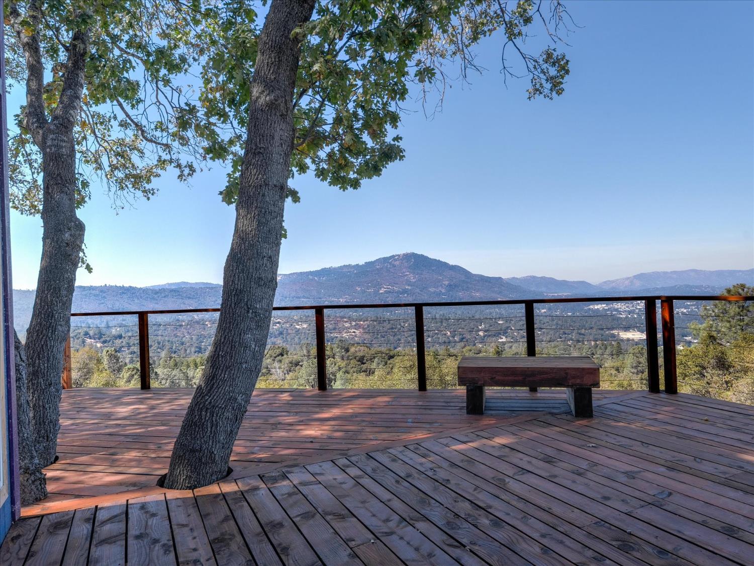 51571 Coyote Ridge Rd, Oakhurst, CA 93644