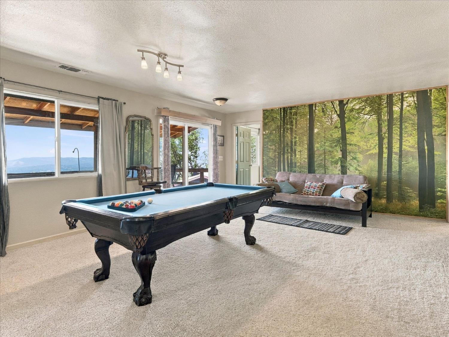 51571 Coyote Ridge Rd, Oakhurst, CA 93644