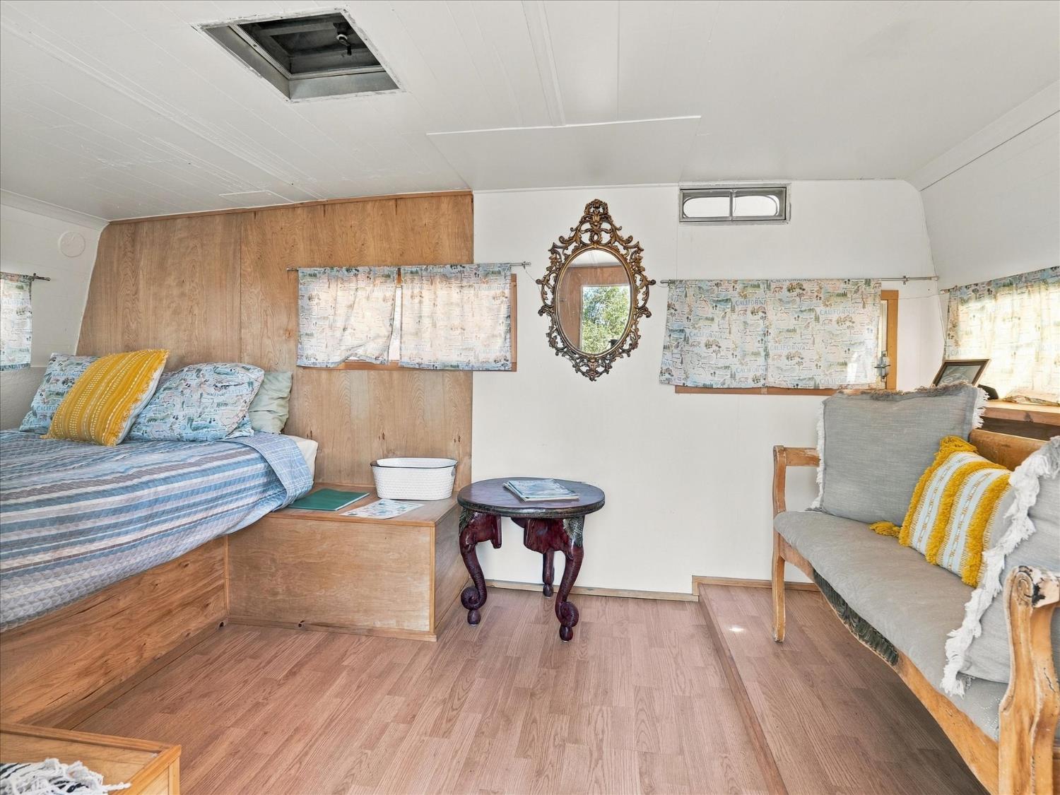 51571 Coyote Ridge Rd, Oakhurst, CA 93644