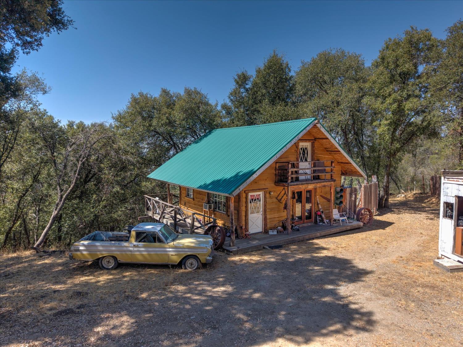 51571 Coyote Ridge Rd, Oakhurst, CA 93644