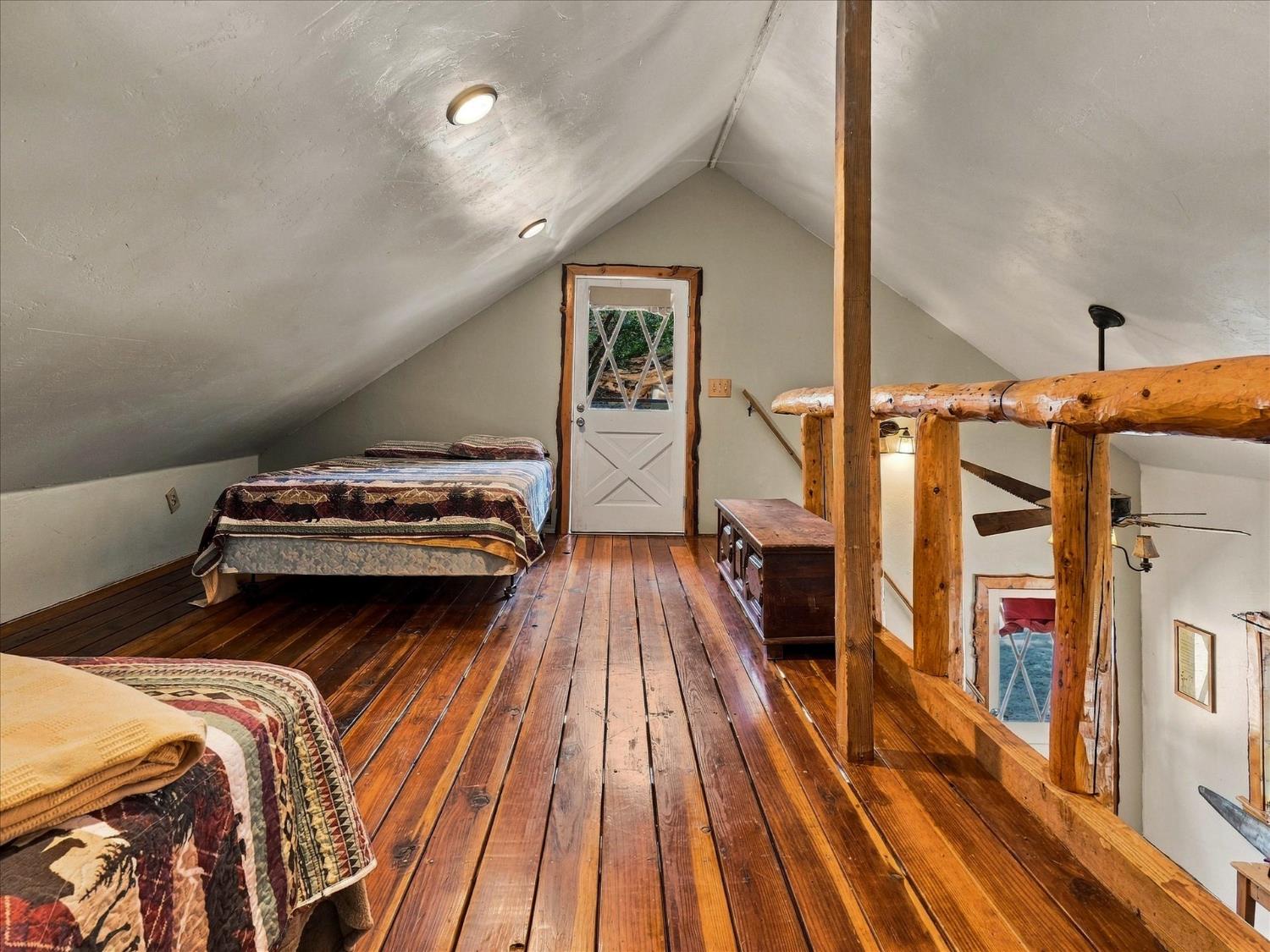 51571 Coyote Ridge Rd, Oakhurst, CA 93644