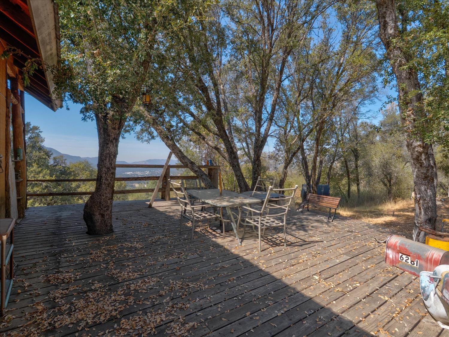 51571 Coyote Ridge Rd, Oakhurst, CA 93644