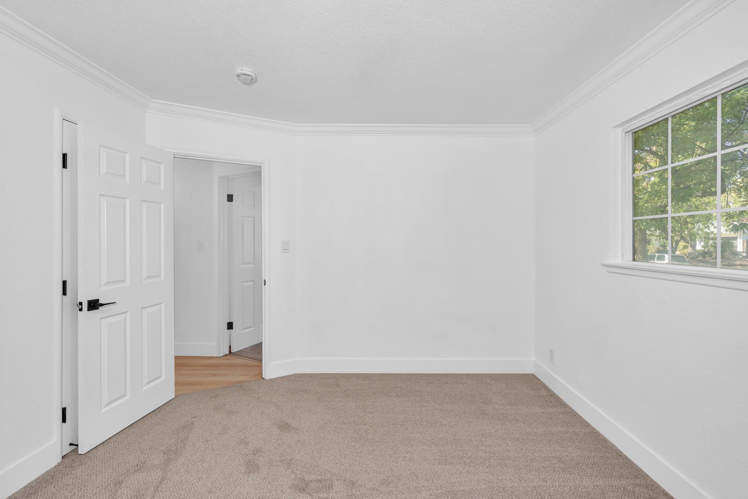 3655 N Lafayette, Fresno, CA 93705
