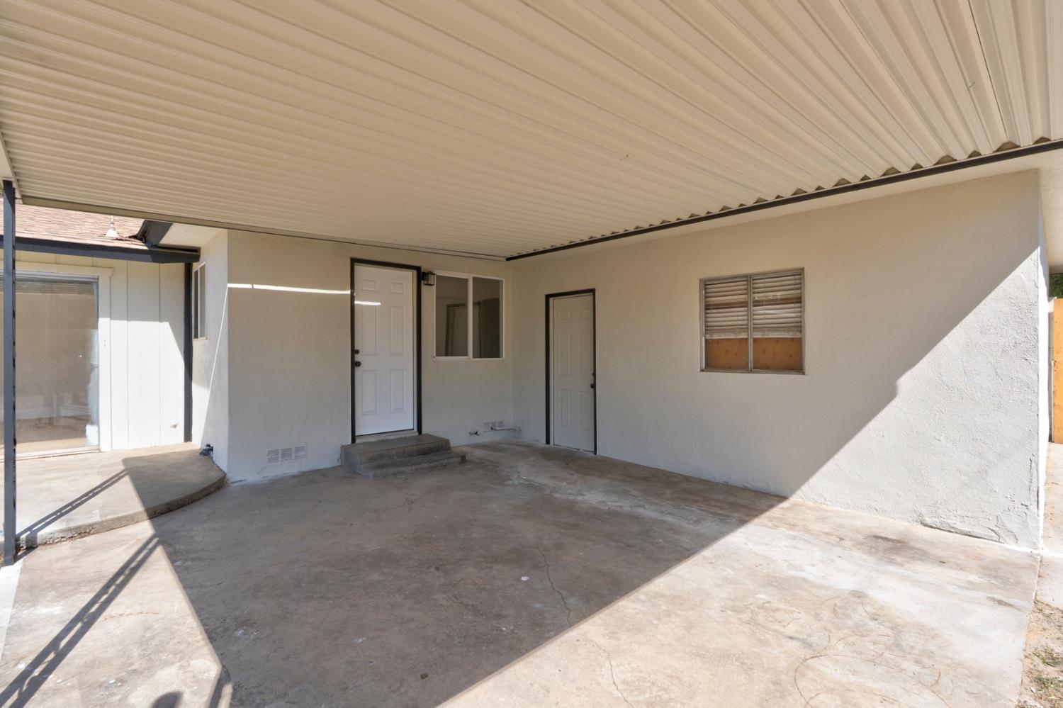 3655 N Lafayette, Fresno, CA 93705