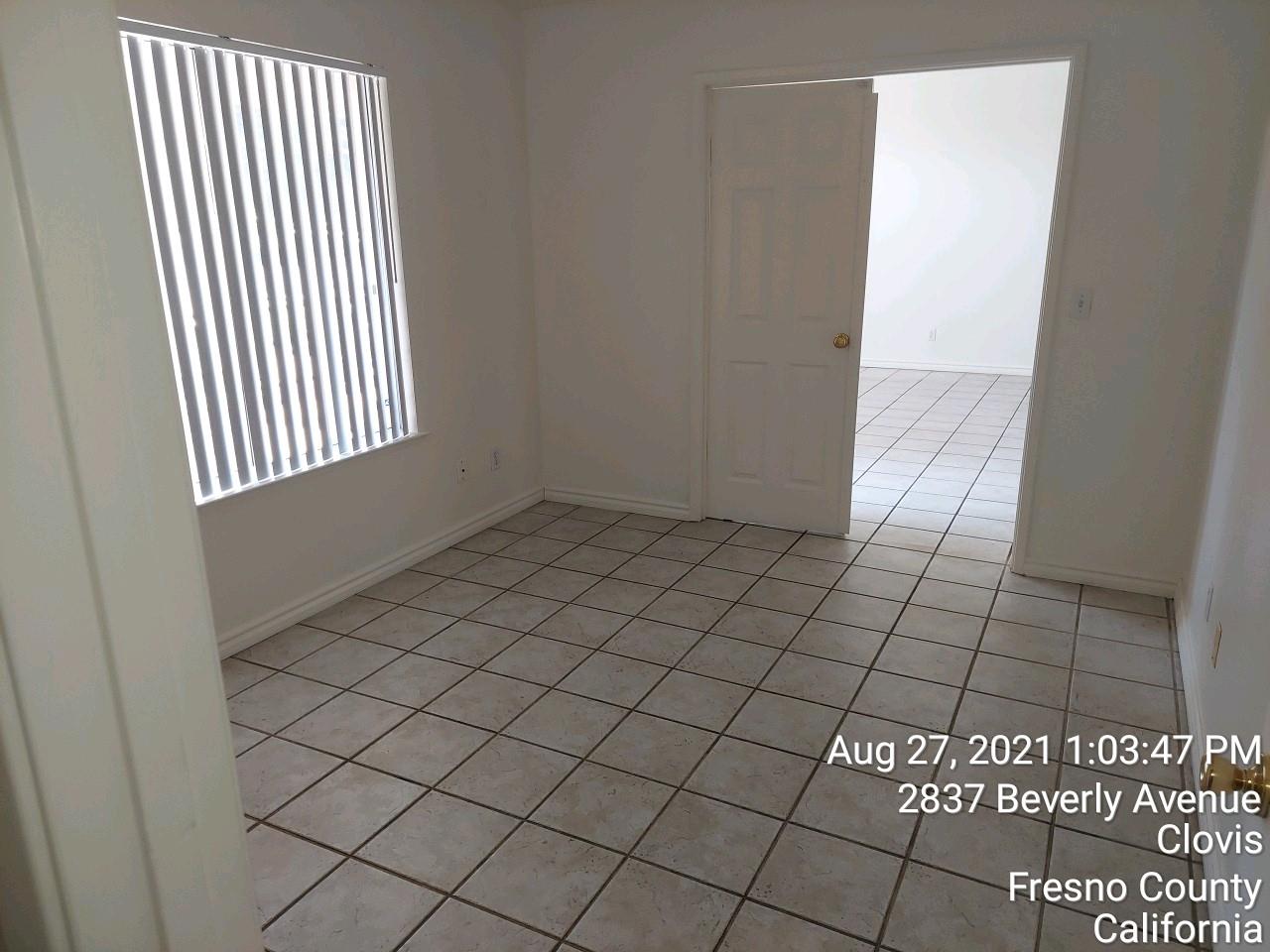 2837 Beverly Ave, Clovis, CA 93611