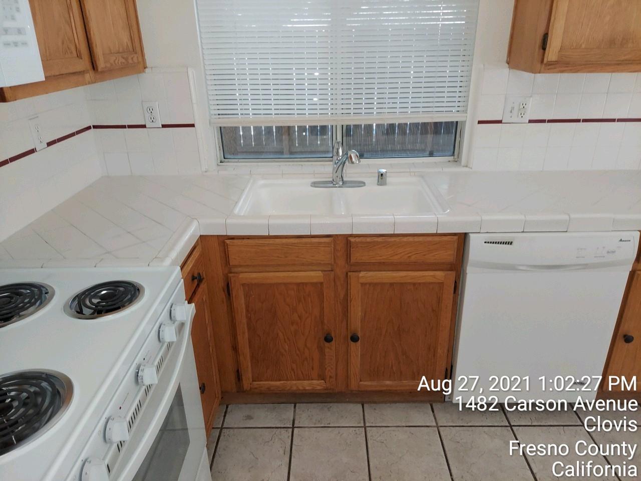 2837 Beverly Ave, Clovis, CA 93611