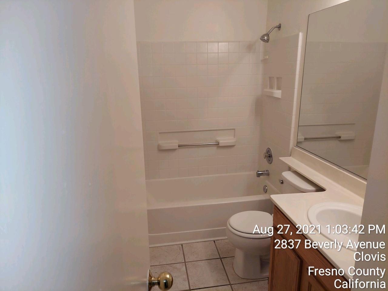 2837 Beverly Ave, Clovis, CA 93611