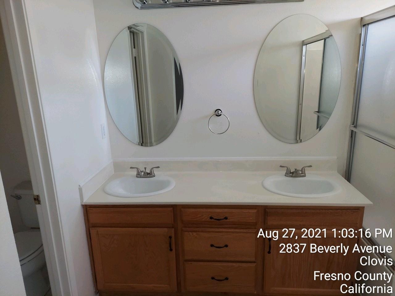 2837 Beverly Ave, Clovis, CA 93611