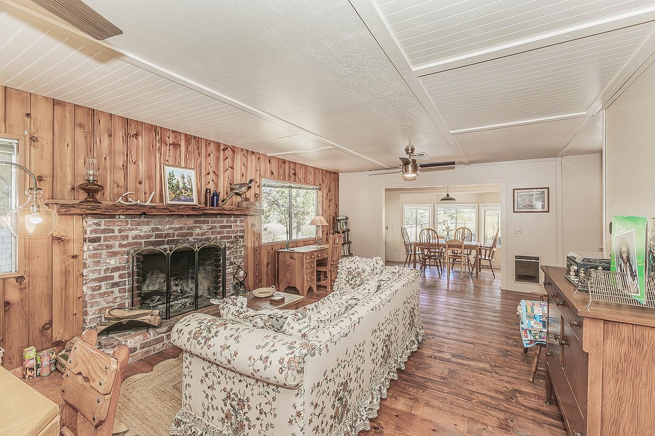 41635 Alva Snow Ln, Auberry, CA 93602