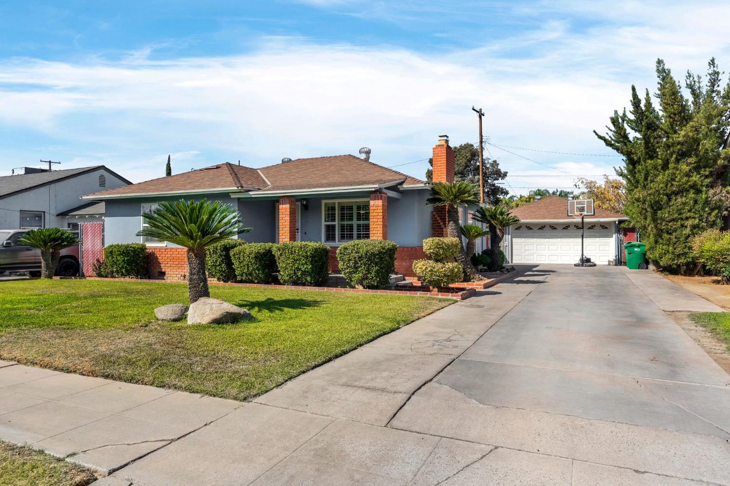 5045 E Tyler Ave, Fresno, CA 93727