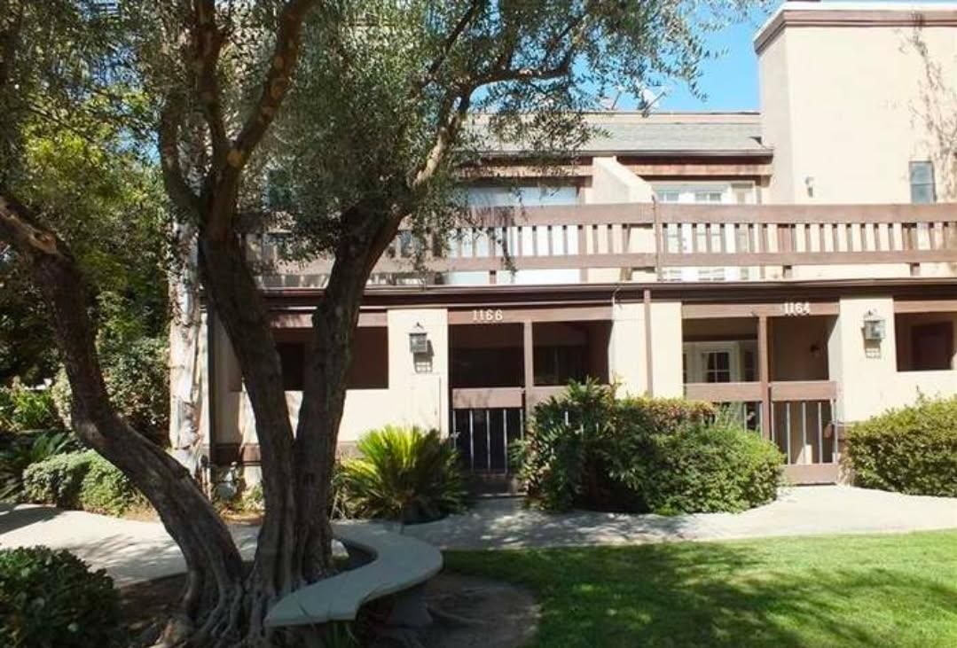1166 Gem St #1, Tulare, CA 93274