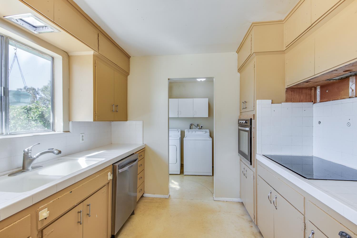 11495 E Herndon Ave, Clovis, CA 93619