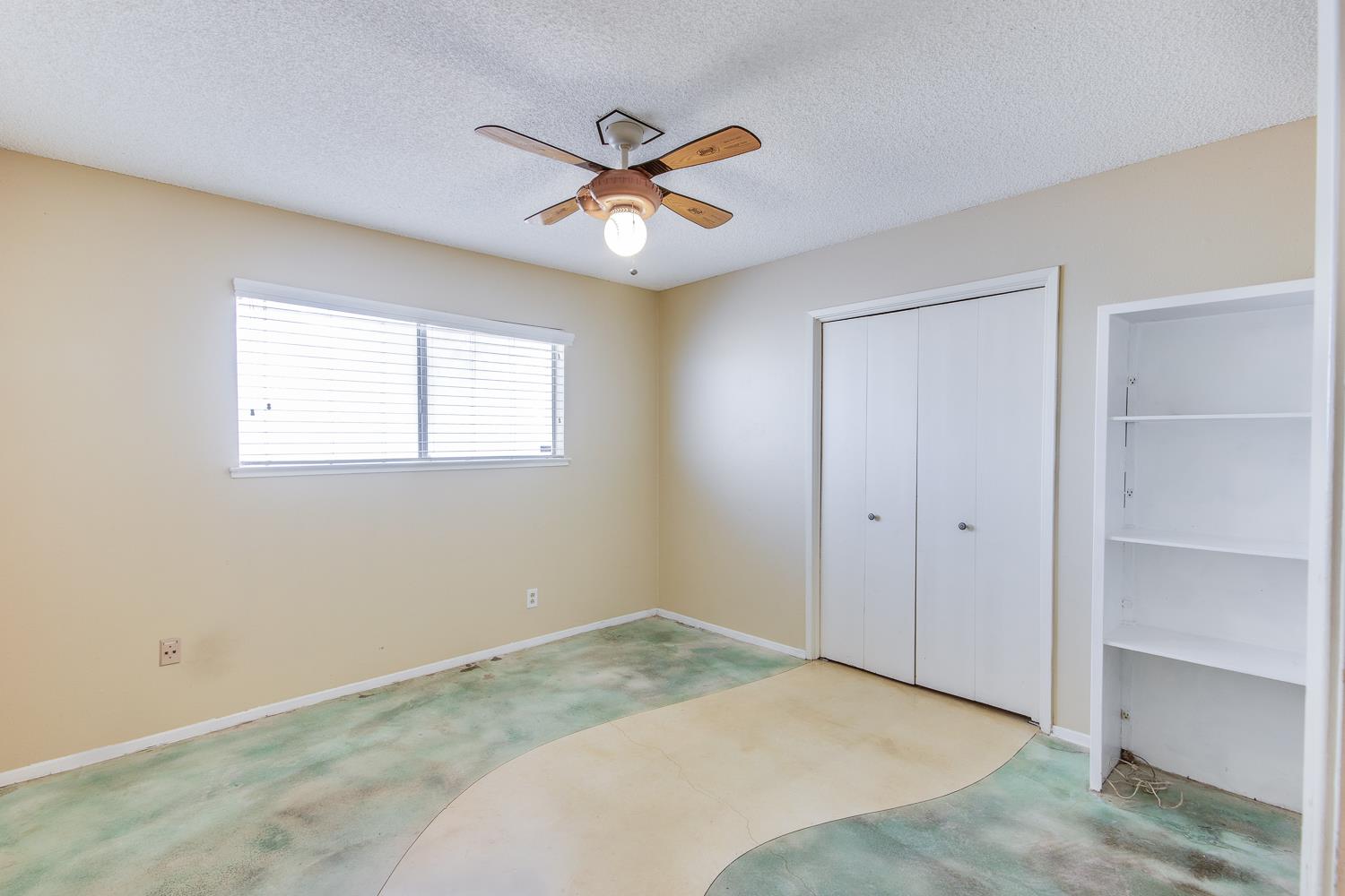 11495 E Herndon Ave, Clovis, CA 93619