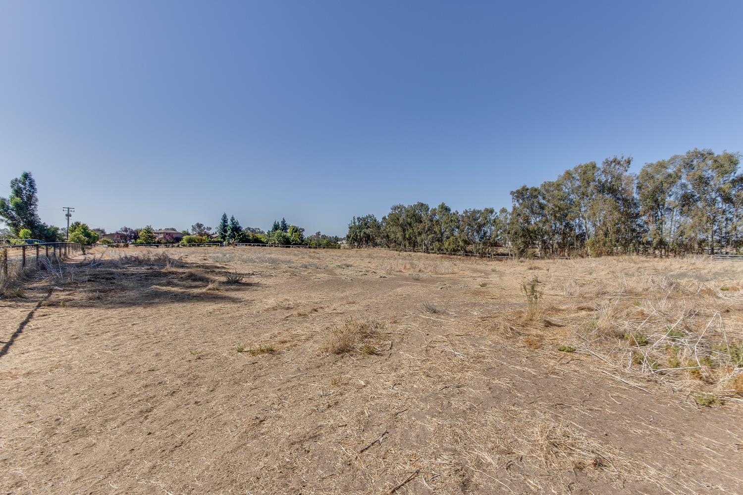 11495 E Herndon Ave, Clovis, CA 93619