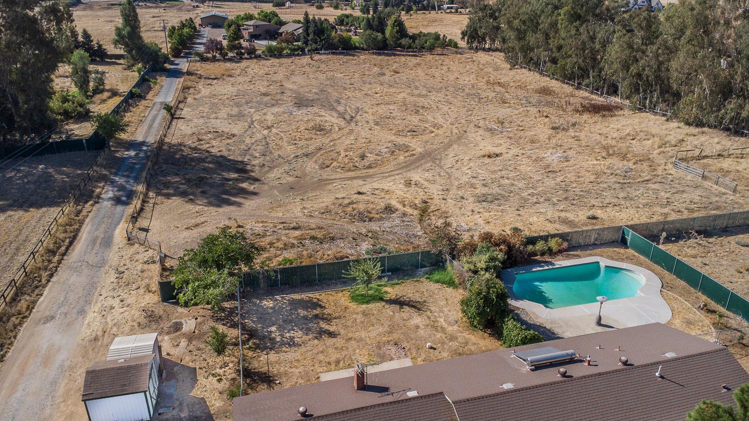 11495 E Herndon Ave, Clovis, CA 93619