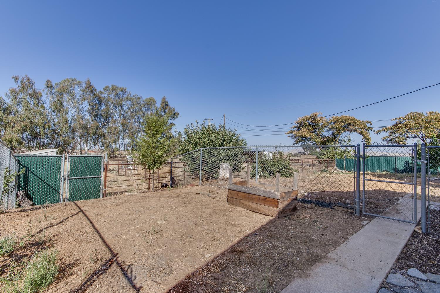 11495 E Herndon Ave, Clovis, CA 93619