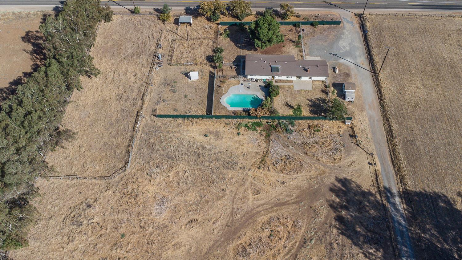 11495 E Herndon Ave, Clovis, CA 93619