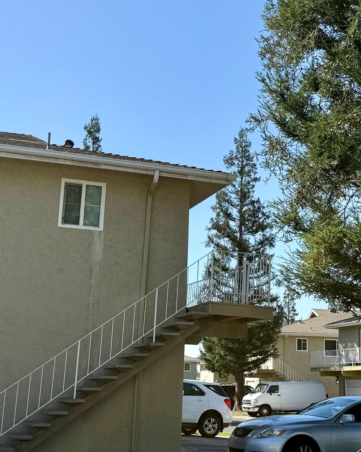 2236 Peach Ave #4, Clovis, CA 93612