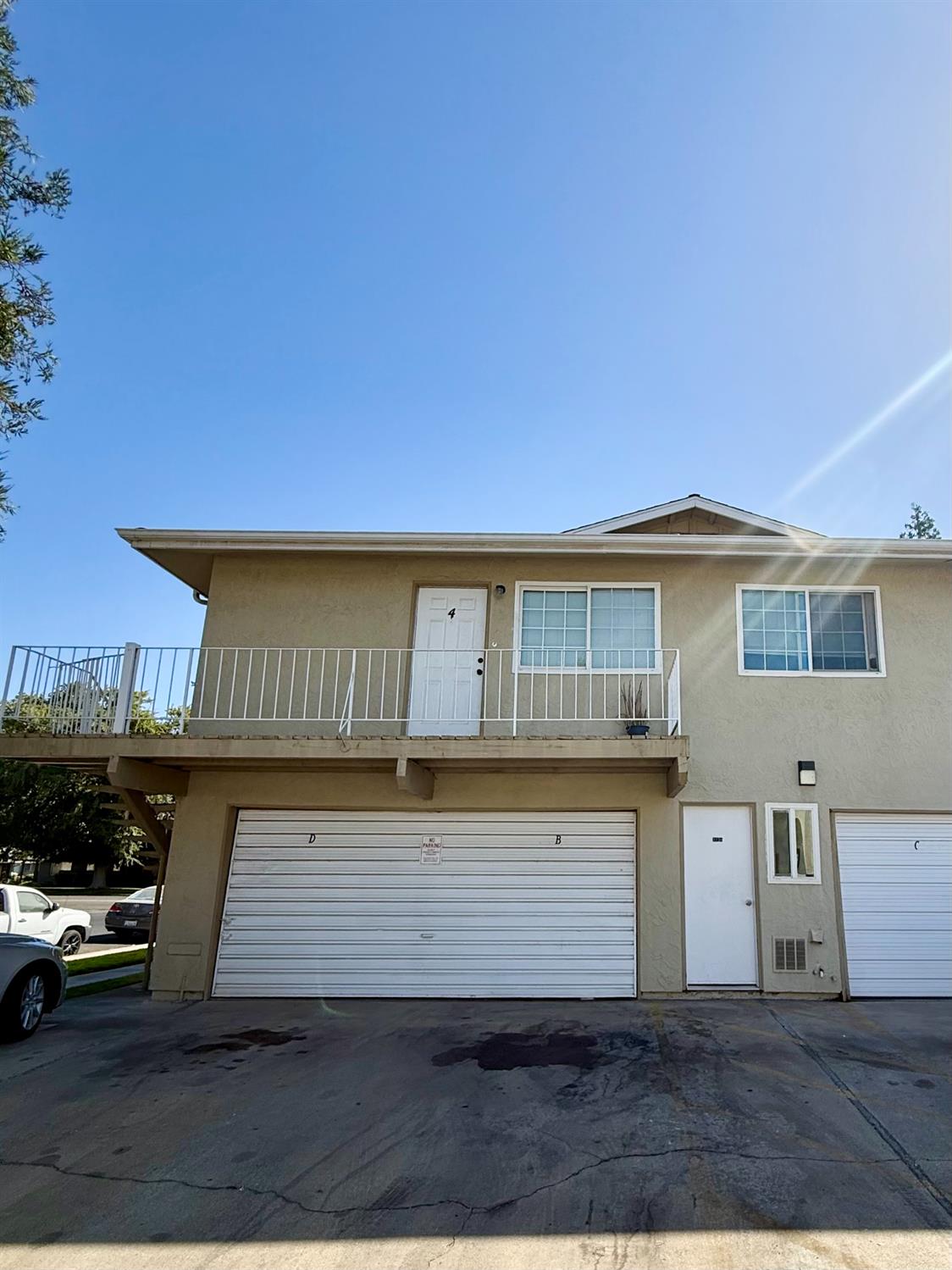 2236 Peach Ave #4, Clovis, CA 93612