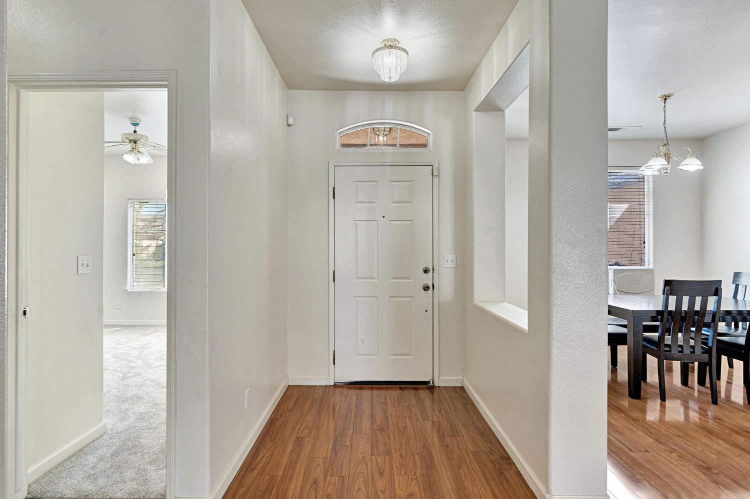 2426 S Larkin Ave, Fresno, CA 93727