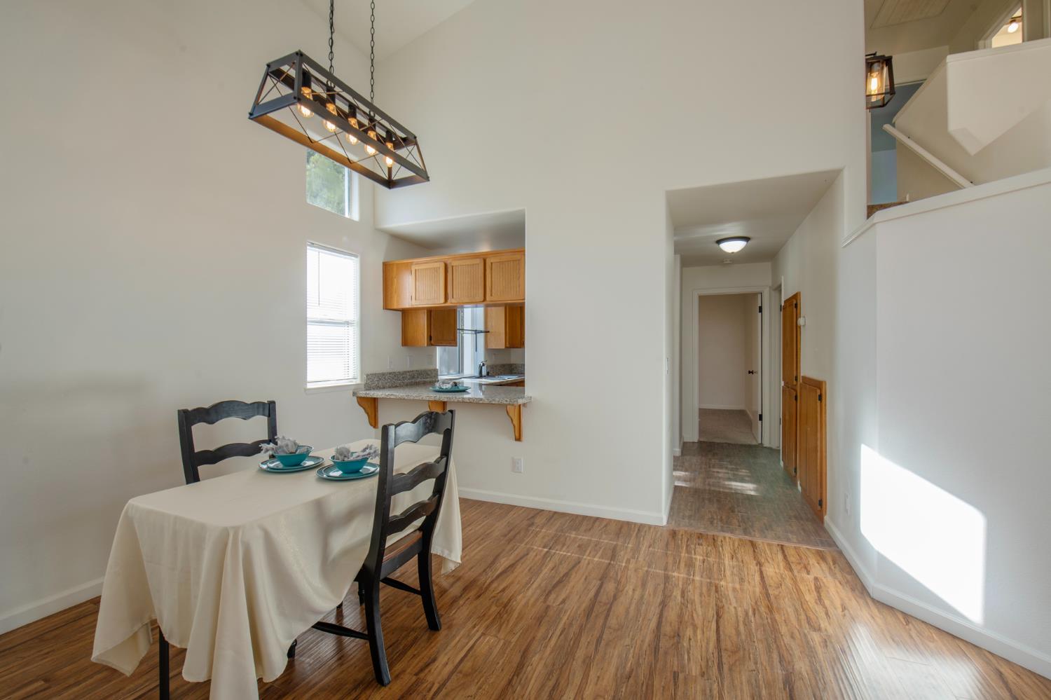 10781 N Windham Bay Cir, Fresno, CA 93730