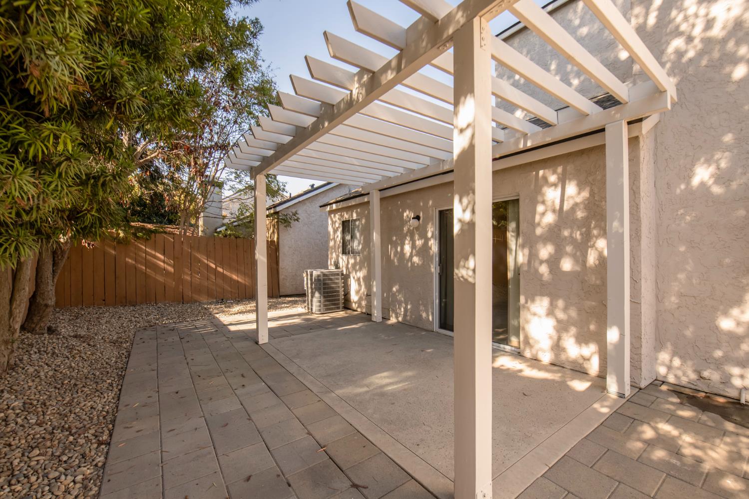 10781 N Windham Bay Cir, Fresno, CA 93730