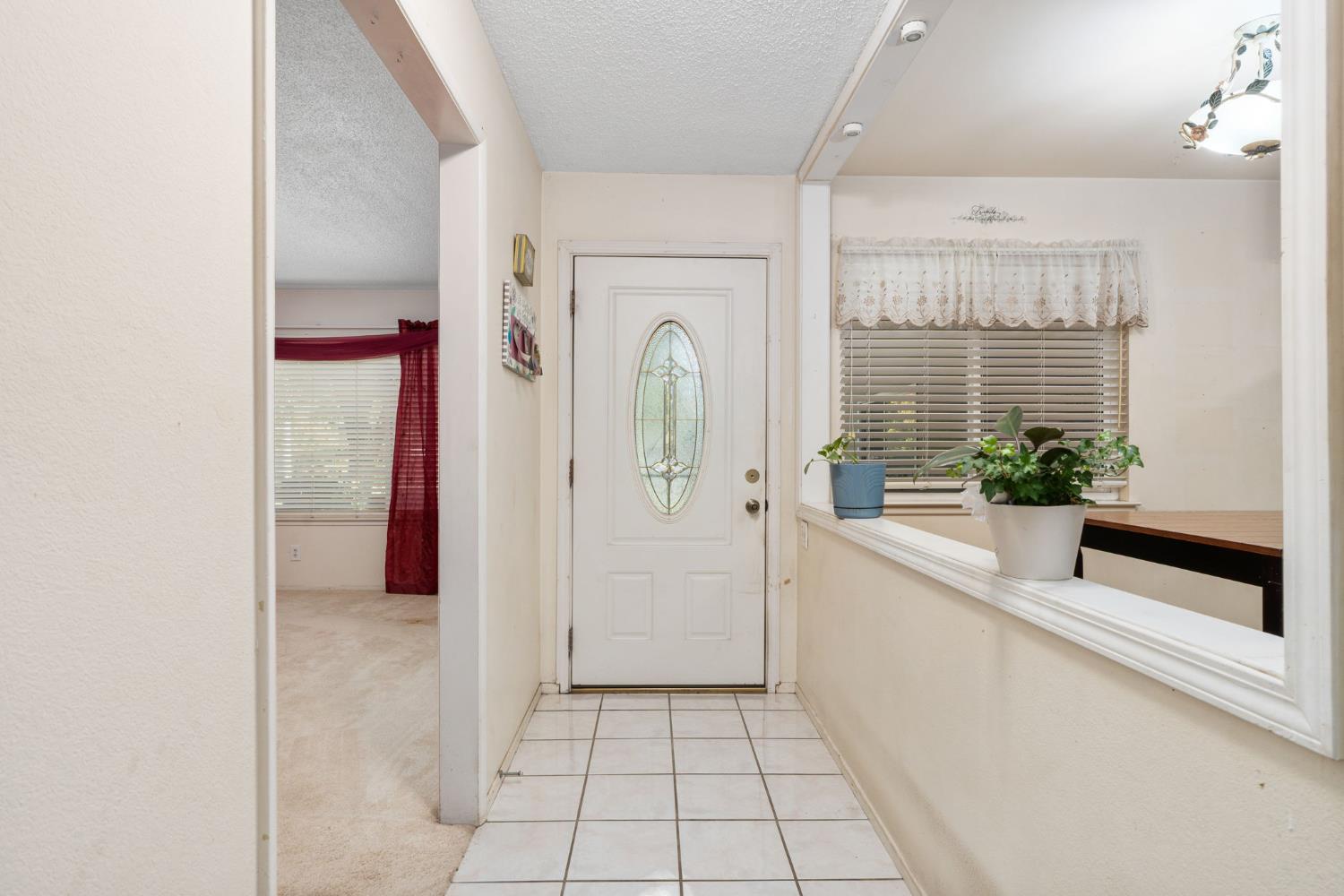 6545 N Raisina Ave, Fresno, CA 93710