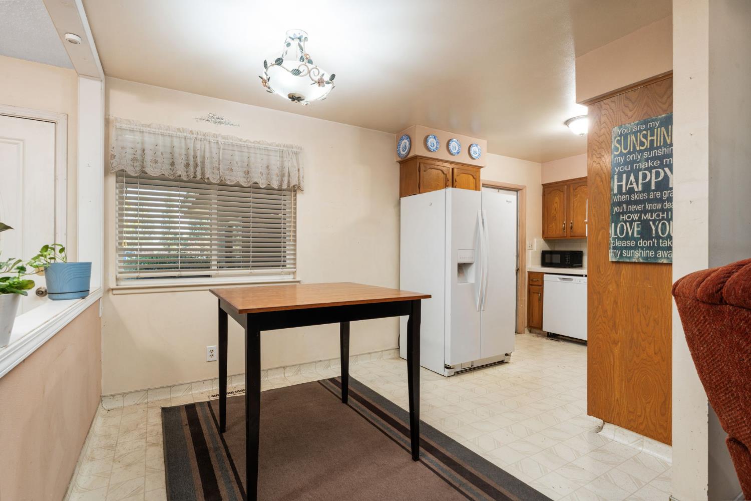6545 N Raisina Ave, Fresno, CA 93710